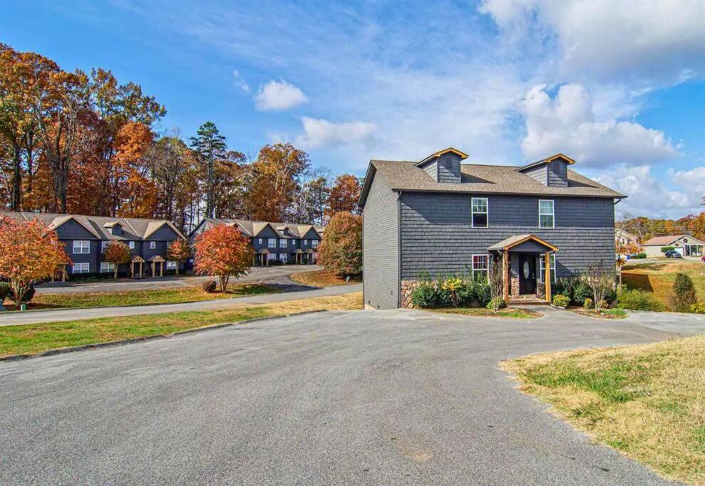 Willow Trace: Family Retreat, Hot Tub, Gaming! Pigeon Forge Exterior foto